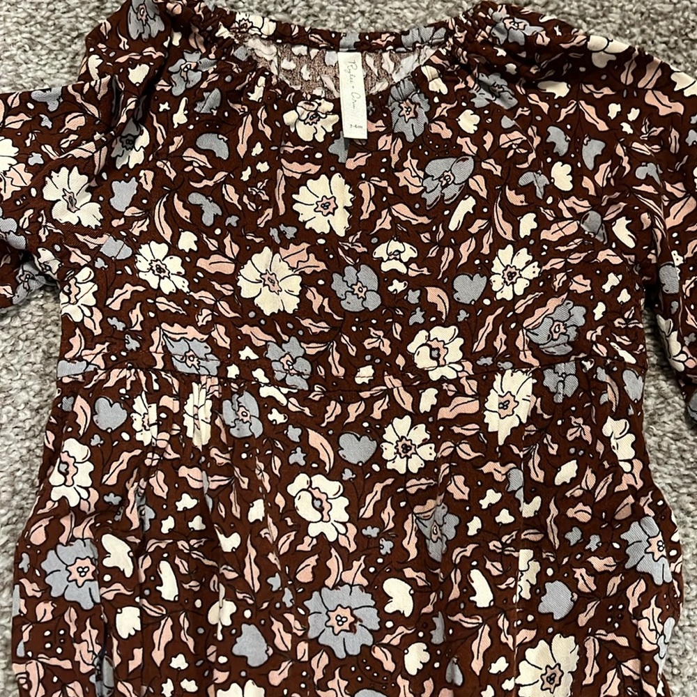 Rylee + Cru Long Sleeve Romper - Picture 4 of 4